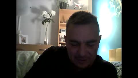 2025eyesforyou online show from 10-26-25, 06:36