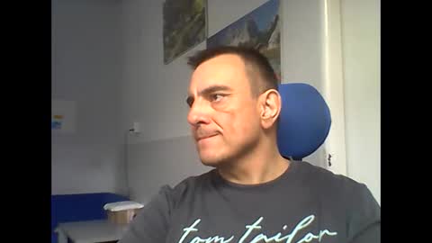 2025eyesforyou online show from 02-21-26, 08:15