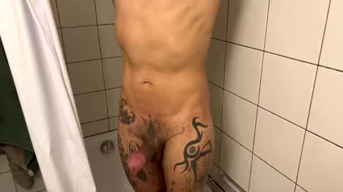 Snapshot of 2025rob chatting on 10-30-25, 07:14 2025rob online show from 10-30-25, 07:14