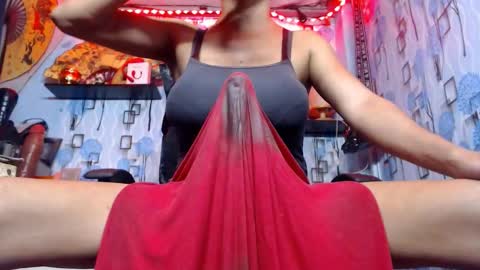 Snapshot of 21cmmusclecockts chatting on 03-26-26, 03:50 mharjorie online show from 03-26-26, 03:50