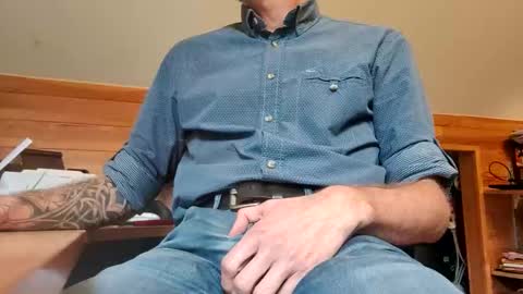 Snapshot of 22_acacia_avenue chatting on 10-16-25, 11:44 22_acacia_avenue online show from 10-16-25, 11:44