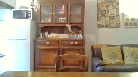 Snapshot of 22esserre chatting on 06-10-26, 11:20 22esserre online show from 06-10-26, 11:20