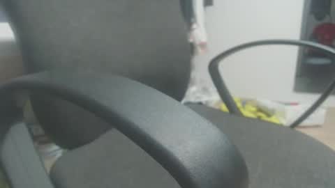 Snapshot of 23cmmantis chatting on 12-21-24, 08:54 23 Dick Paradise online show from 12-21-24, 08:54