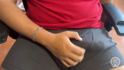 25chubbyboy25 online show from 04-16-26, 07:25