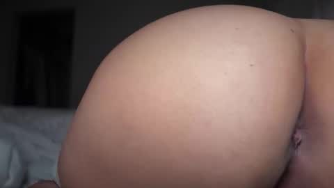 Snapshot of 26cbby chatting on 10-17-25, 02:15 Veronica online show from 10-17-25, 02:15