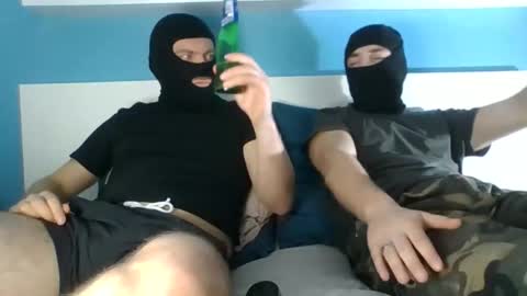 2frenchfriends online show from 10-28-25, 08:11