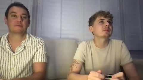 Roommates online show from 07-12-26, 06:37