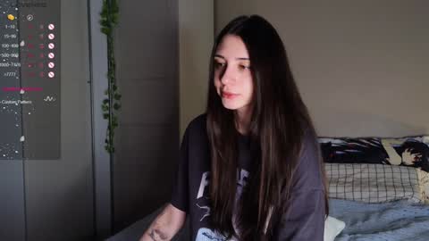 Snapshot of 2insensitive chatting on 12-18-24, 06:32 Lina free control in pvt online show from 12-18-24, 06:32