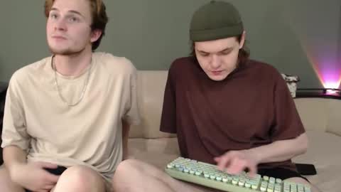 Eleot online show from 11-28-25, 04:37