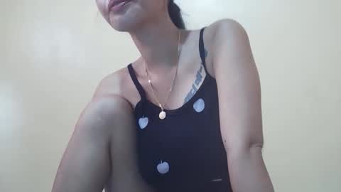 2pinaybeauty online show from 11-10-25, 07:51