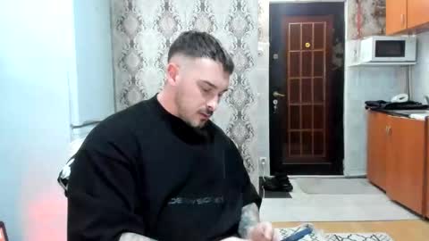 2sexymuscles online show from 02-24-26, 08:40