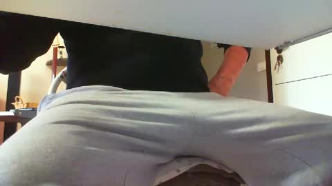 Snapshot of 3funlover chatting on 12-07-24, 10:01 3funlover online show from 12-07-24, 10:01