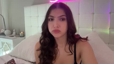 Snapshot of 3hole chatting on 11-11-25, 05:13 Venus Raee online show from 11-11-25, 05:13