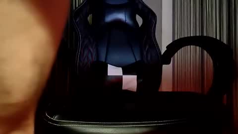 Snapshot of 3supman3 chatting on 10-09-25, 01:58 1 online show from 10-09-25, 01:58