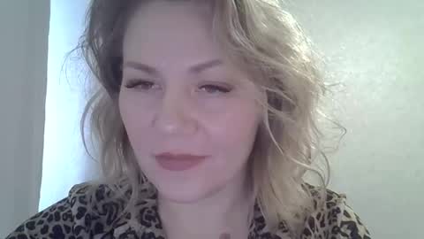 Snapshot of 3susie chatting on 09-19-25, 07:54 3susie online show from 09-19-25, 07:54