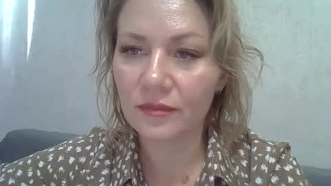 Snapshot of 3susie chatting on 09-30-25, 08:41 3susie online show from 09-30-25, 08:41