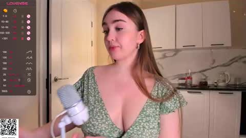 Snapshot of 3va_nyx chatting on 02-05-26, 12:37 Eva online show from 02-05-26, 12:37