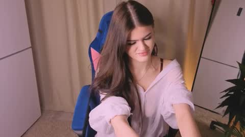 Snapshot of 404cutie chatting on 03-01-26, 06:37 Eva online show from 03-01-26, 06:37