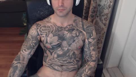 Snapshot of 420randomguy chatting on 12-10-24, 12:17 Anomander Rake online show from 12-10-24, 12:17