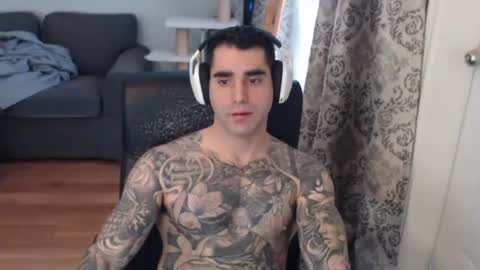 Snapshot of 420randomguy chatting on 02-08-26, 03:04 Anomander Rake online show from 02-08-26, 03:04