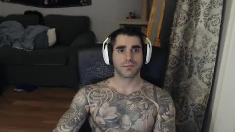 Snapshot of 420randomguy chatting on 03-26-26, 02:39 Anomander Rake online show from 03-26-26, 02:39