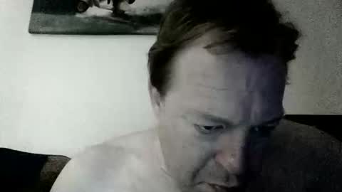 Snapshot of 4rtt43 chatting on 02-26-26, 06:40 robert online show from 02-26-26, 06:40