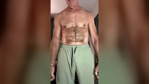 Snapshot of 50plusbeachguy chatting on 07-13-26, 02:25 50plusbeachguy online show from 07-13-26, 02:25