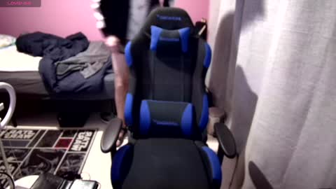 Larese Carlo online show from 12-28-24, 04:19