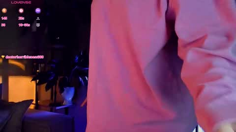 Snapshot of 5_in_one chatting on 10-22-25, 03:51 Sunshine online show from 10-22-25, 03:51