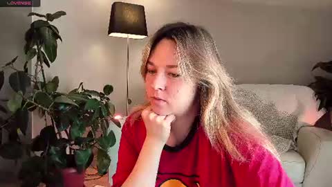 Snapshot of 5_in_one chatting on 06-19-26, 05:01 Sunshine online show from 06-19-26, 05:01
