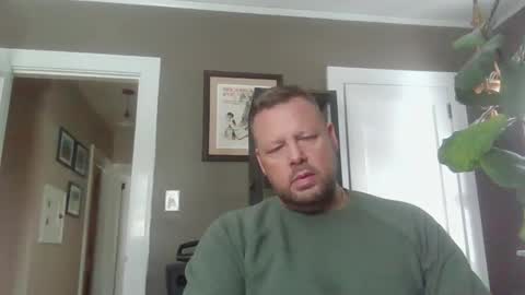 Snapshot of 612guy chatting on 01-12-25, 06:59 612guy online show from 01-12-25, 06:59