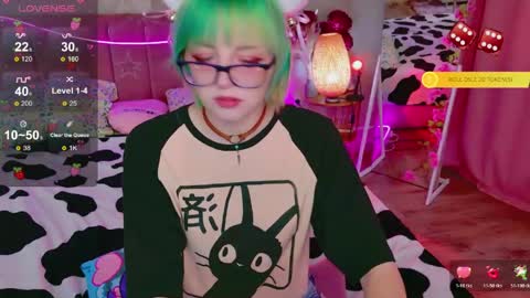 Snapshot of 666_marshmallow chatting on 05-03-26, 05:02 Marsi online show from 05-03-26, 05:02