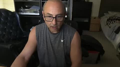 daddy vegas  for single women and couples here online show from 02-08-26, 09:40