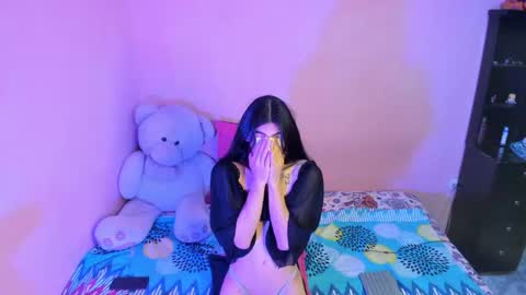 Snapshot of 69_ahmeto_lela_okya_69 chatting on 11-26-25, 12:44 Lee lowell online show from 11-26-25, 12:44