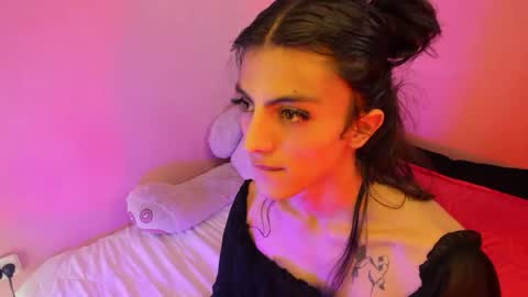 Snapshot of 69_ahmeto_lela_okya_69 chatting on 12-05-25, 06:33 Lee lowell online show from 12-05-25, 06:33