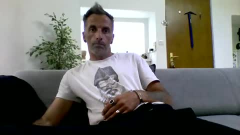 Num online show from 10-25-25, 11:29