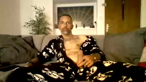 Num online show from 11-11-25, 07:58