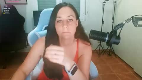 69ojosazules online show from 06-06-26, 01:11
