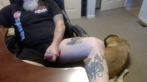 MASTIFF online show from 09-19-25, 06:52