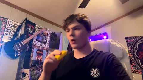 Snapshot of 710lemonade420 chatting on 02-10-25, 05:58 lemonade online show from 02-10-25, 05:58