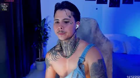 Stefan online show from 12-15-25, 02:38