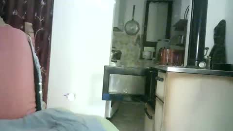 Lilu online show from 11-10-25, 10:09