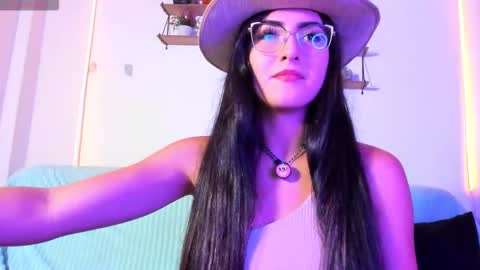 Snapshot of 77neferkitty77 chatting on 10-09-25, 12:30 online show from 10-09-25, 12:30