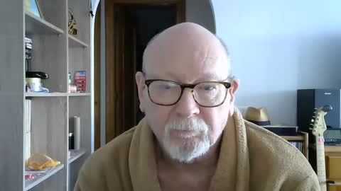 Snapshot of 7thsojourn chatting on 12-15-24, 11:12 Papi online show from 12-15-24, 11:12