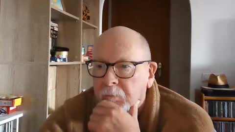 Snapshot of 7thsojourn chatting on 02-06-25, 09:22 Papi online show from 02-06-25, 09:22