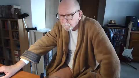 Snapshot of 7thsojourn chatting on 02-07-25, 12:39 Papi online show from 02-07-25, 12:39