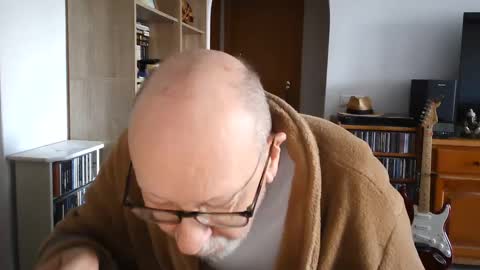 Snapshot of 7thsojourn chatting on 02-08-25, 12:06 Papi online show from 02-08-25, 12:06