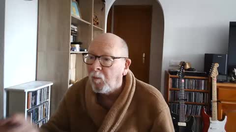 Snapshot of 7thsojourn chatting on 02-15-25, 09:16 Papi online show from 02-15-25, 09:16