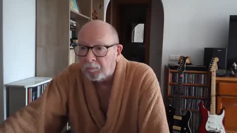 Snapshot of 7thsojourn chatting on 02-25-25, 04:00 Papi online show from 02-25-25, 04:00