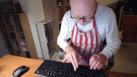 Snapshot of 7thsojourn chatting on 03-02-25, 08:29 Papi online show from 03-02-25, 08:29